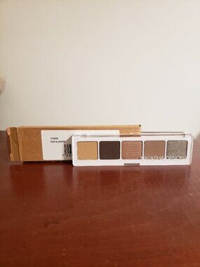 Natasha Denona Ayana eyeshadow pallette